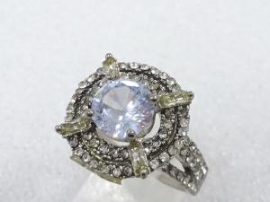 クリスタル　指輪(18号)